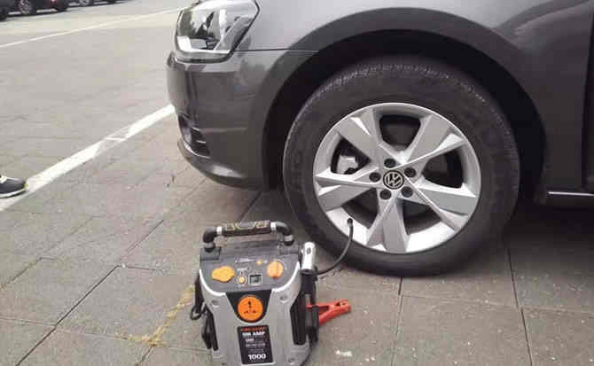 南安汽车搭电案例